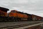 BNSF 3885 Roster shot